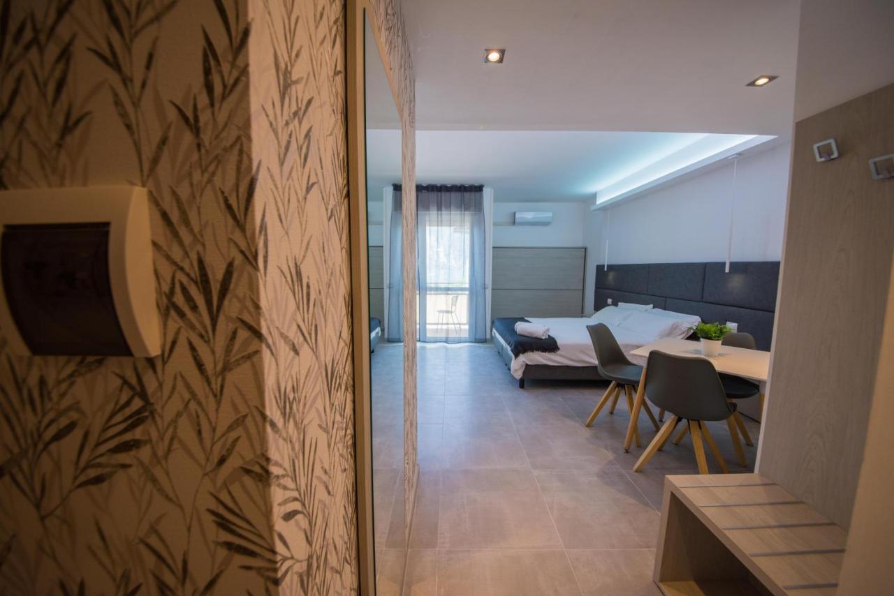 ريفا ديل غاردا Residence Cristine المظهر الخارجي الصورة