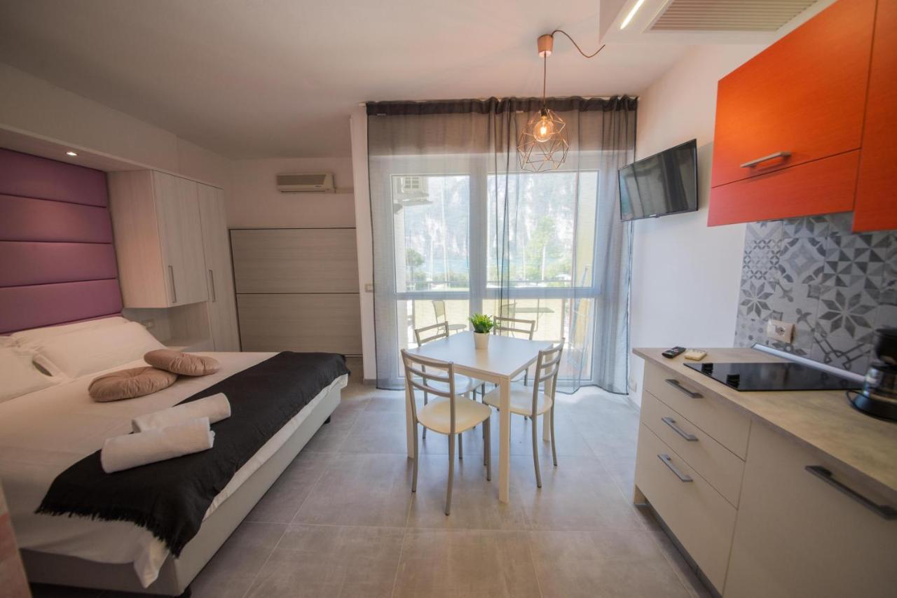 ريفا ديل غاردا Residence Cristine المظهر الخارجي الصورة